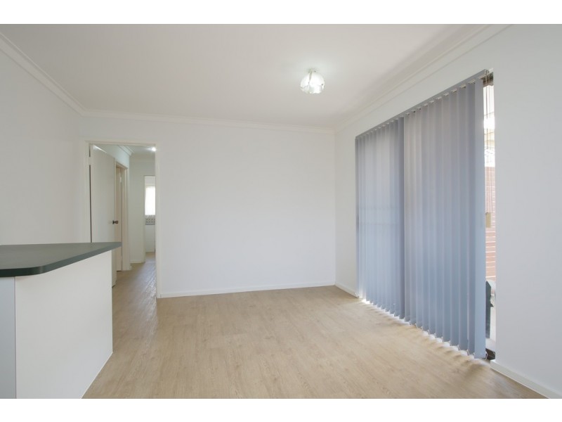 36 Dealy Close, Cannington WA 6107