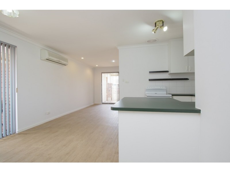 36 Dealy Close, Cannington WA 6107