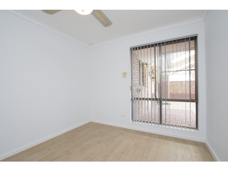 36 Dealy Close, Cannington WA 6107