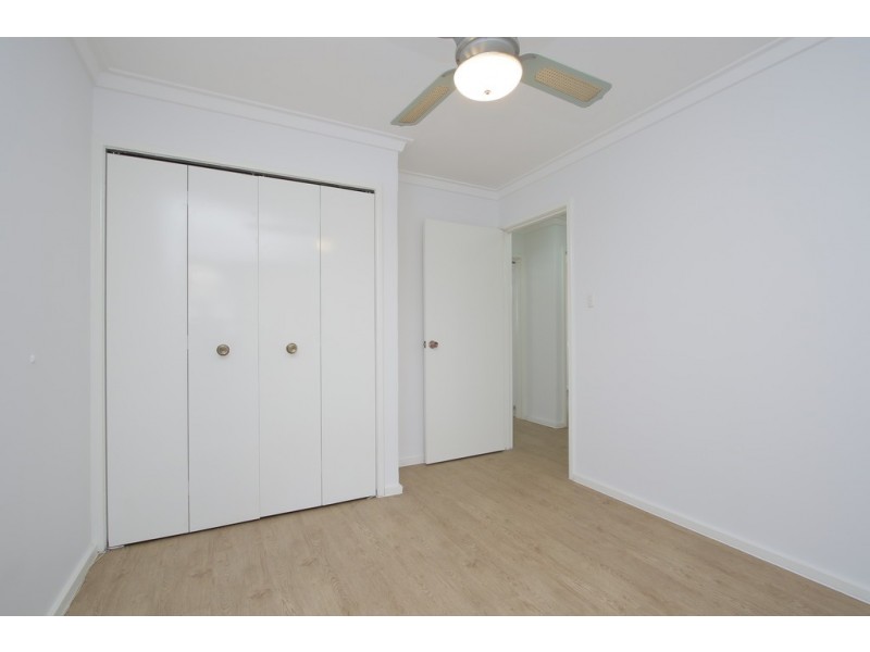 36 Dealy Close, Cannington WA 6107