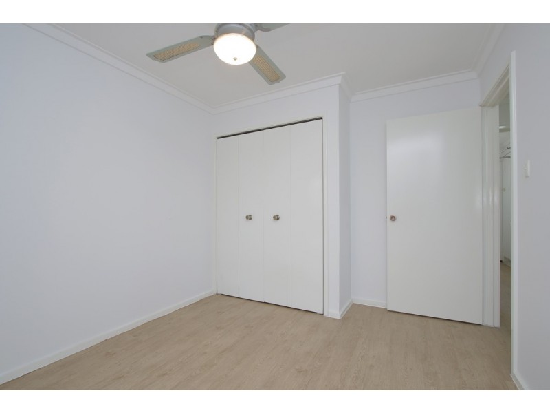 36 Dealy Close, Cannington WA 6107