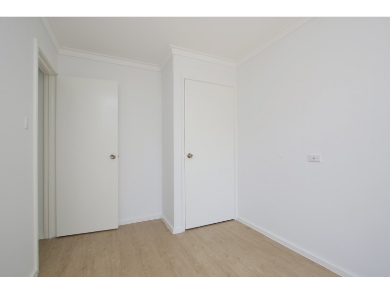 36 Dealy Close, Cannington WA 6107