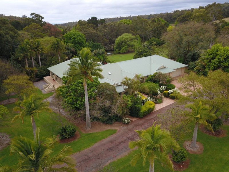 306 Carradine Rd, Bedfordale WA 6112