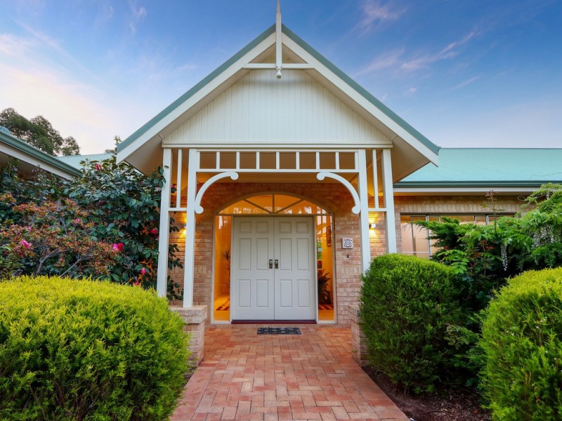 306 Carradine Rd, Bedfordale WA 6112