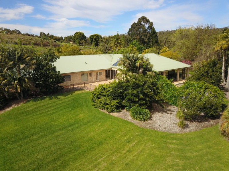 306 Carradine Rd, Bedfordale WA 6112