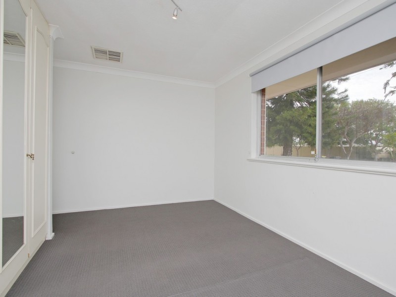 30 Clovertree Street, Maddington WA 6109
