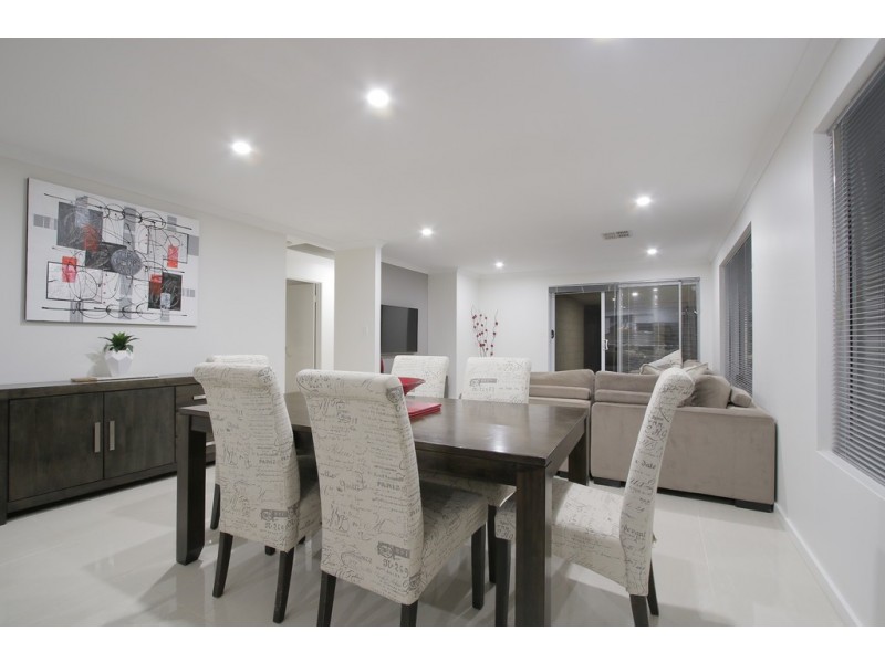 43 Sandstone Promenade, Harrisdale WA 6112