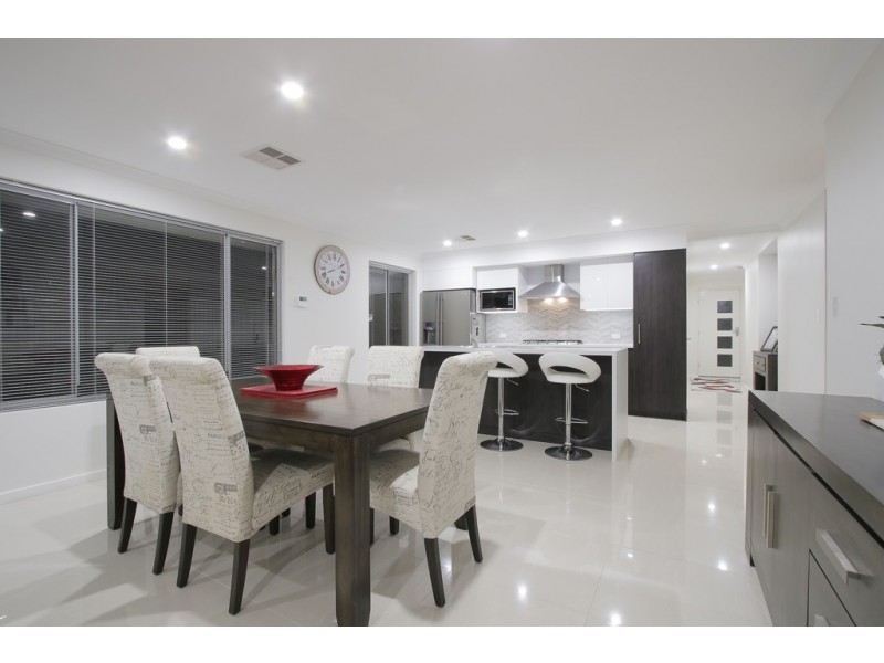 43 Sandstone Promenade, Harrisdale WA 6112