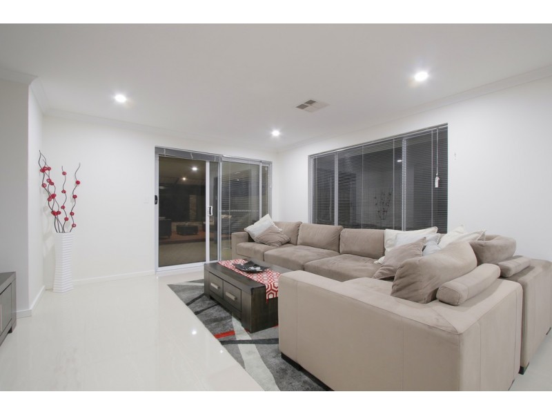 43 Sandstone Promenade, Harrisdale WA 6112