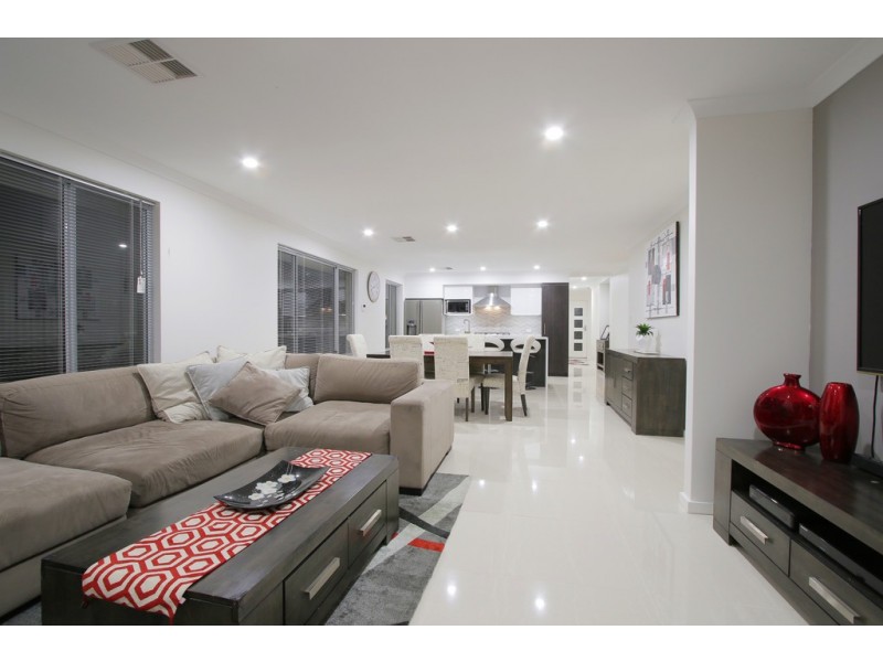 43 Sandstone Promenade, Harrisdale WA 6112