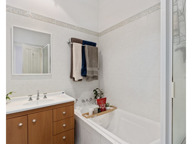 30 Palmerston Street, St James WA 6102