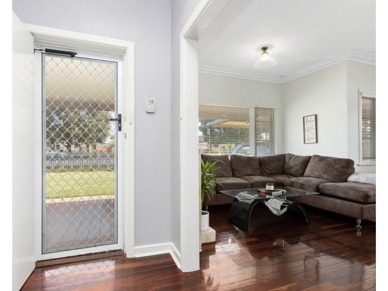 30 Palmerston Street, St James WA 6102