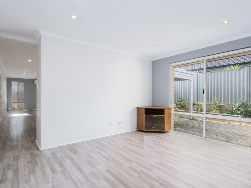 115 Piara Drive, Piara Waters WA 6112