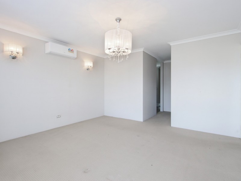 115 Piara Drive, Piara Waters WA 6112