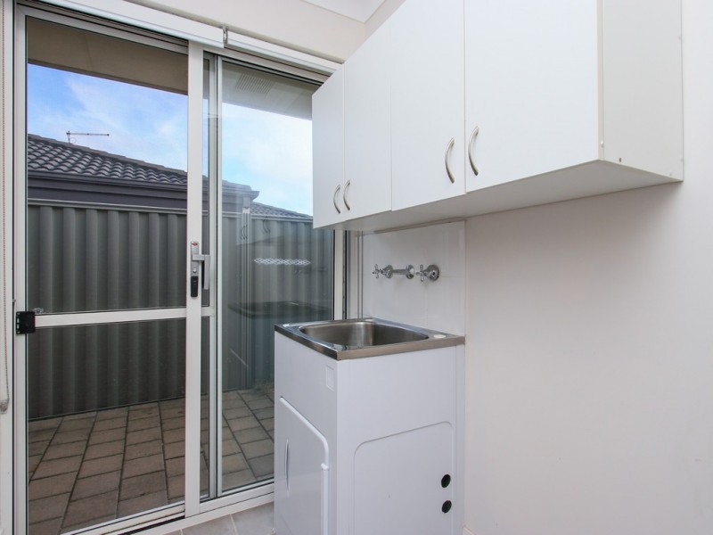 115 Piara Drive, Piara Waters WA 6112