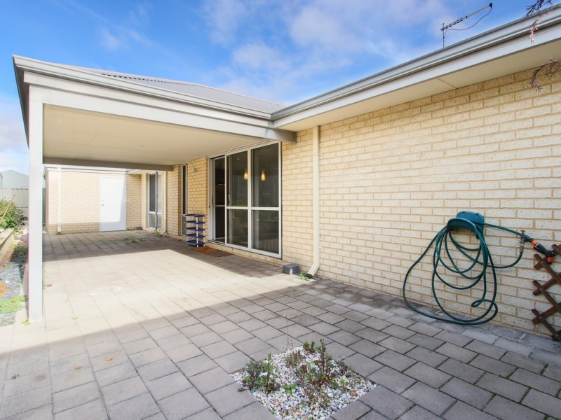 115 Piara Drive, Piara Waters WA 6112