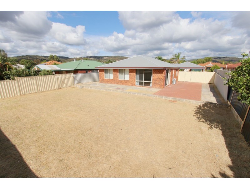34 Lancaster Place, Maddington WA 6109