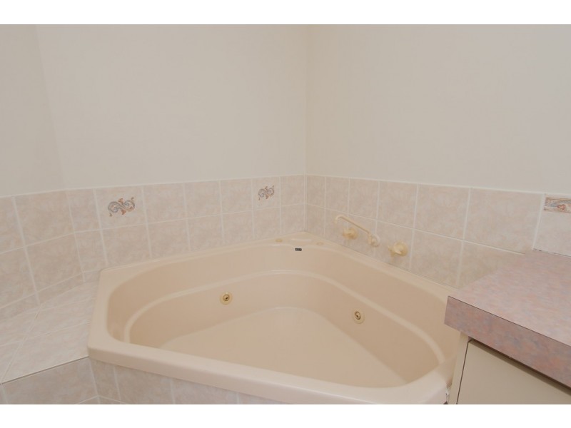 34 Lancaster Place, Maddington WA 6109