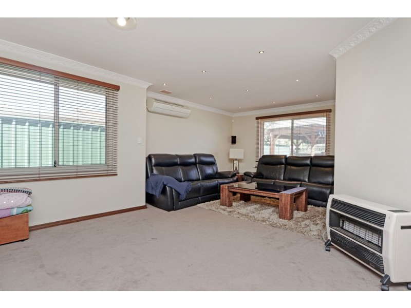 4A Corona Crescent, Cannington WA 6107