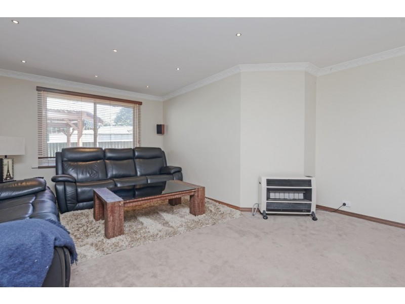 4A Corona Crescent, Cannington WA 6107