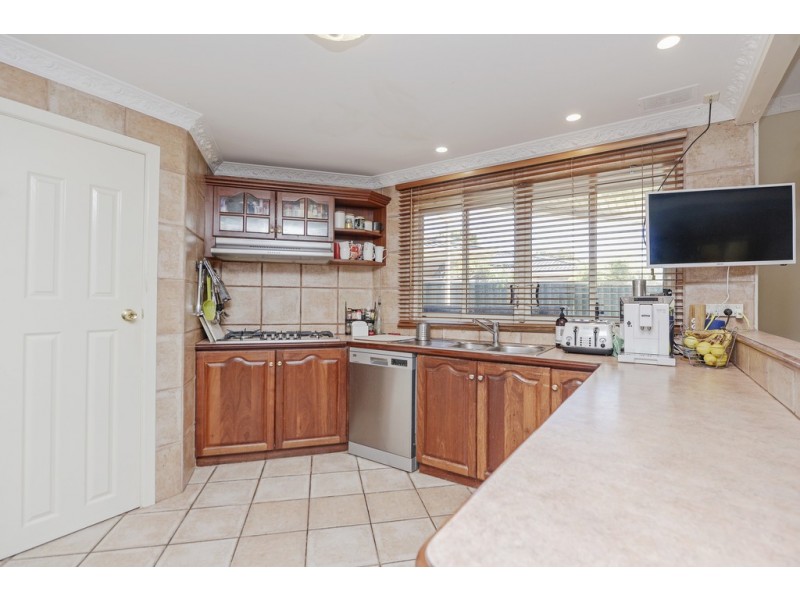 4A Corona Crescent, Cannington WA 6107