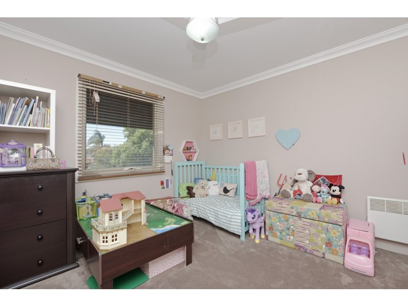 4A Corona Crescent, Cannington WA 6107