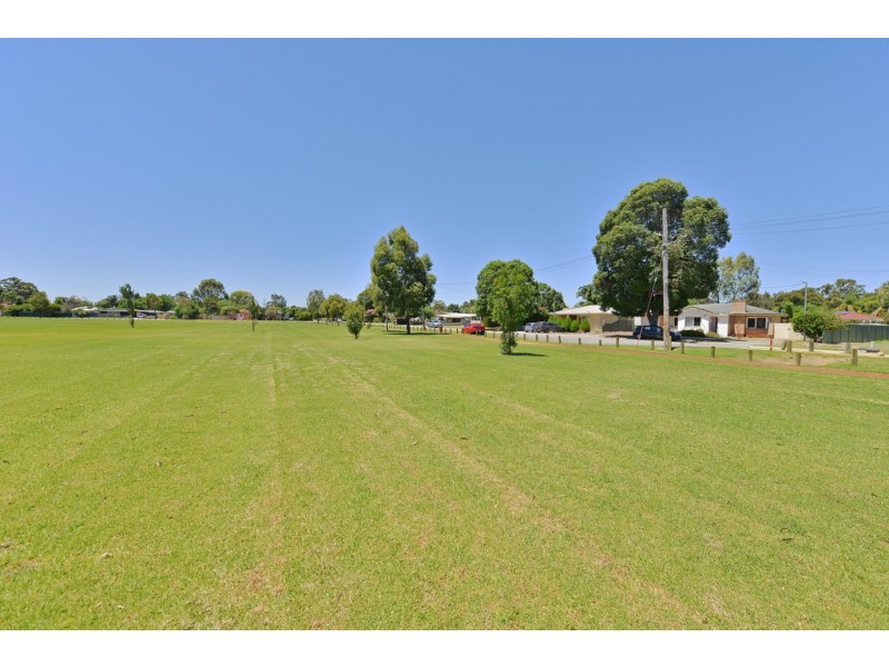 50 Dudley Road, Kenwick WA 6107