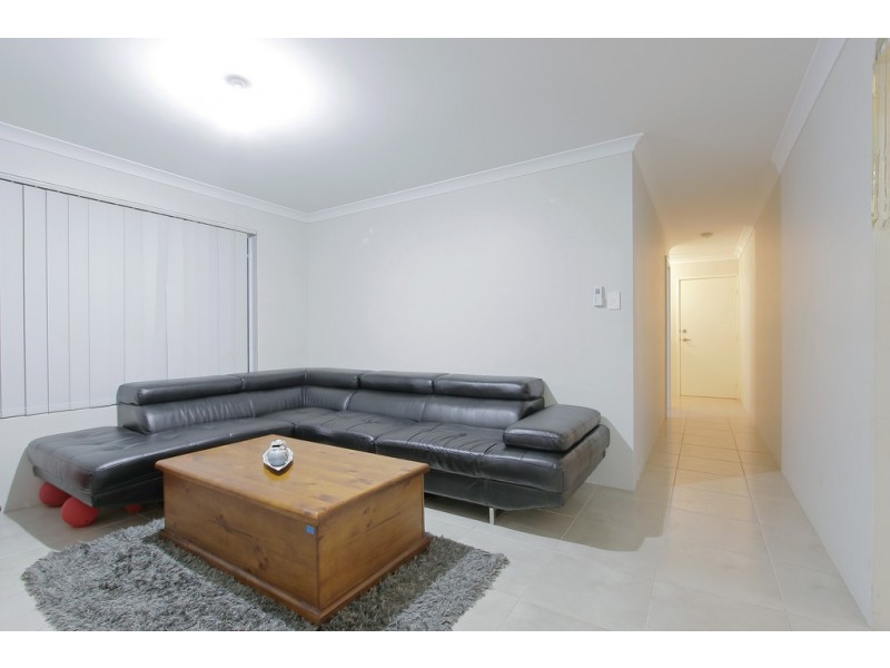 1 Gidgee Cove, Kenwick WA 6107