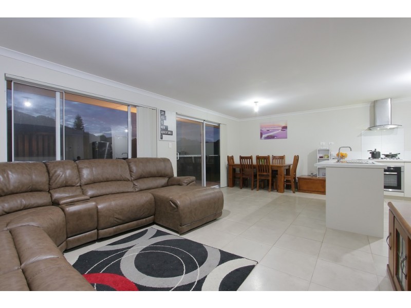 1 Gidgee Cove, Kenwick WA 6107