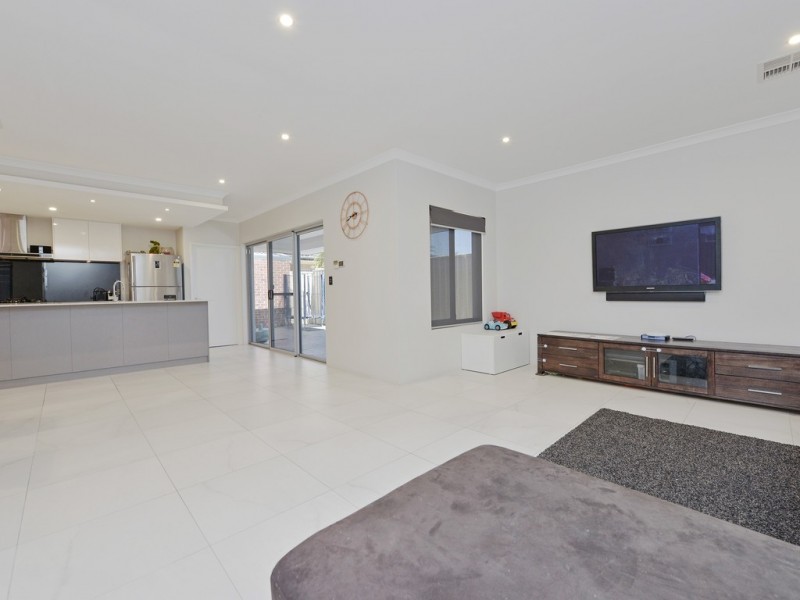 27A Clarke Street, East Cannington WA 6107