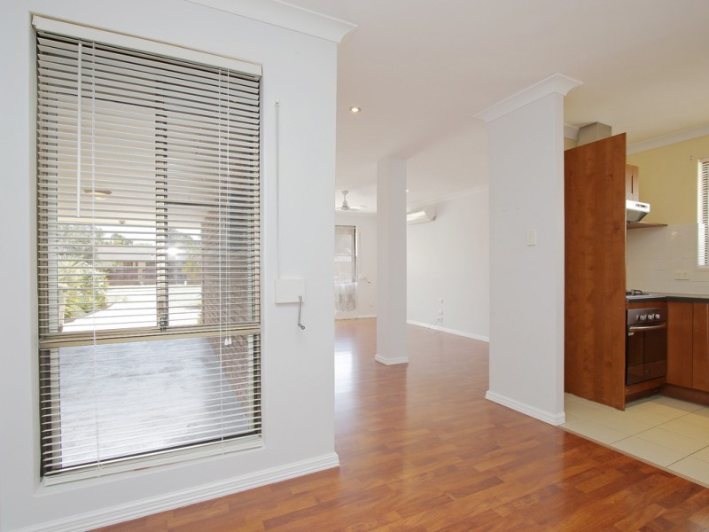 27 Blenny Close, Cannington WA 6107