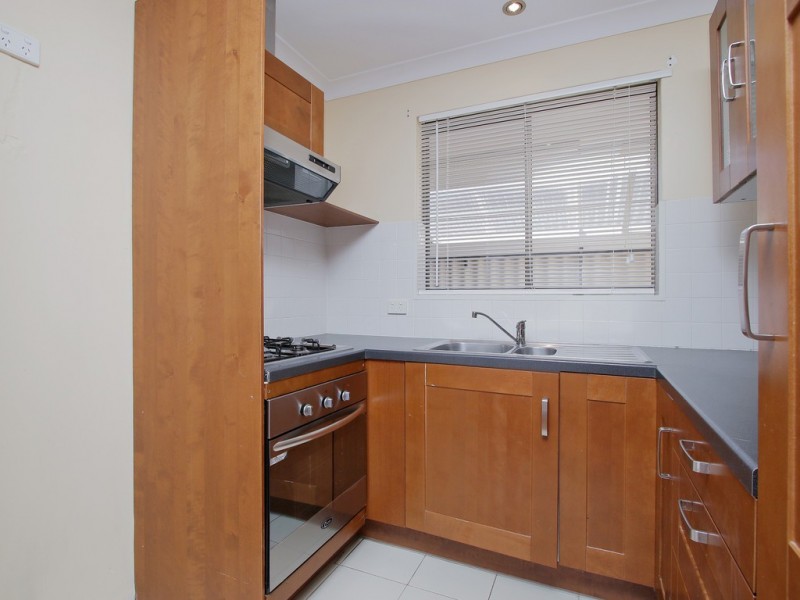 27 Blenny Close, Cannington WA 6107