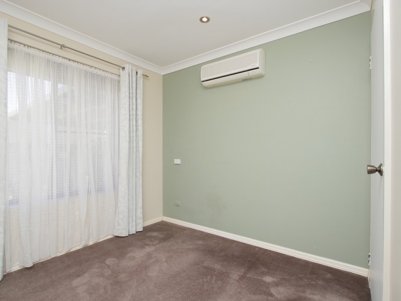 27 Blenny Close, Cannington WA 6107