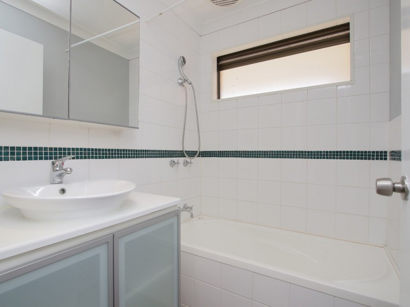 27 Blenny Close, Cannington WA 6107