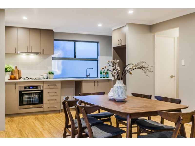 3/7 Lunar Way, Beckenham WA 6107