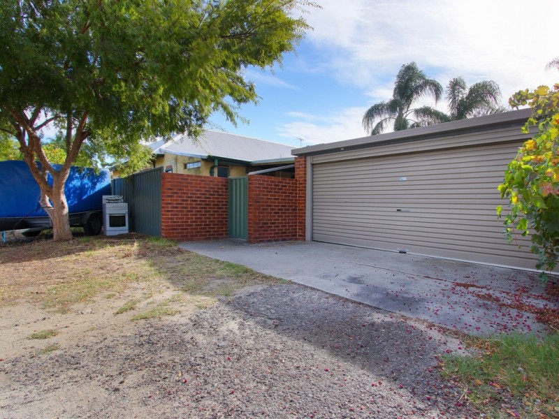 9 Halsey Close, Cannington WA 6107