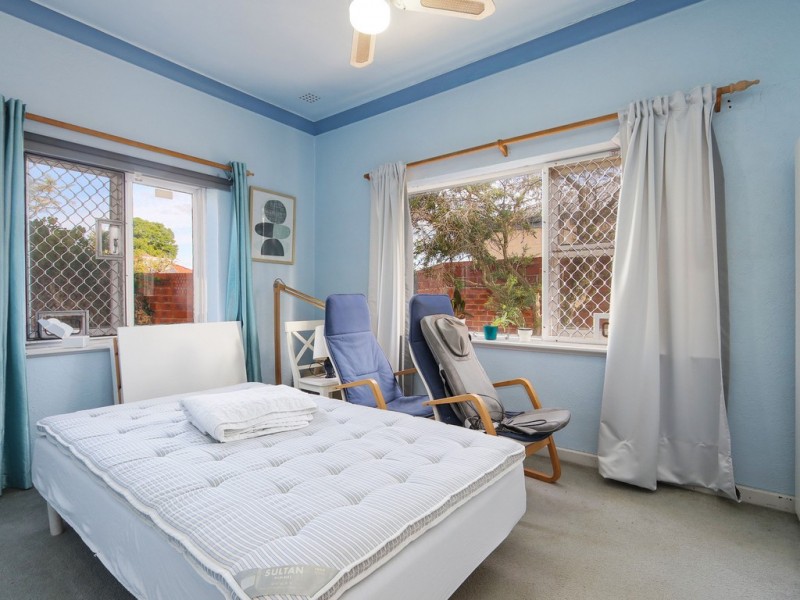 9 Halsey Close, Cannington WA 6107