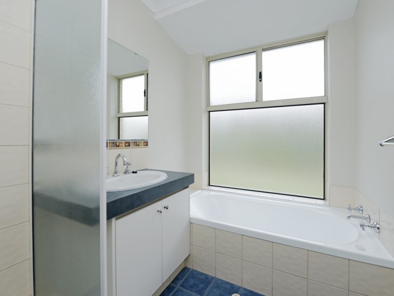 137A Renou St, East Cannington WA 6107