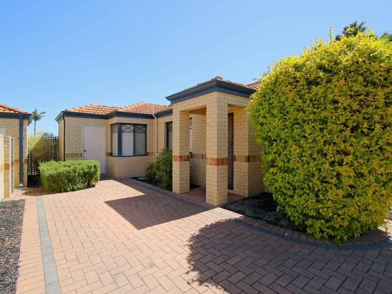 194 Hamilton Street, Queens Park WA 6107