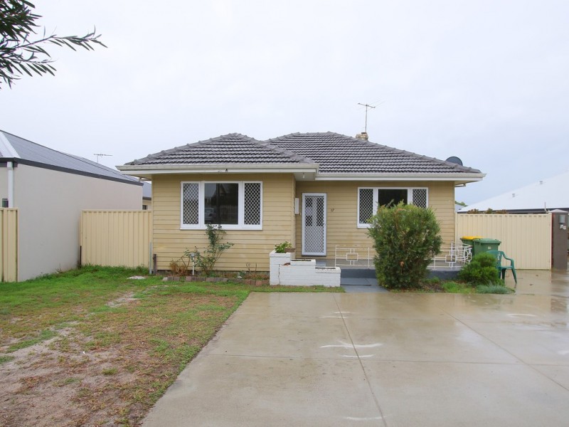 17 Peachey Avenue, Kewdale WA 6105
