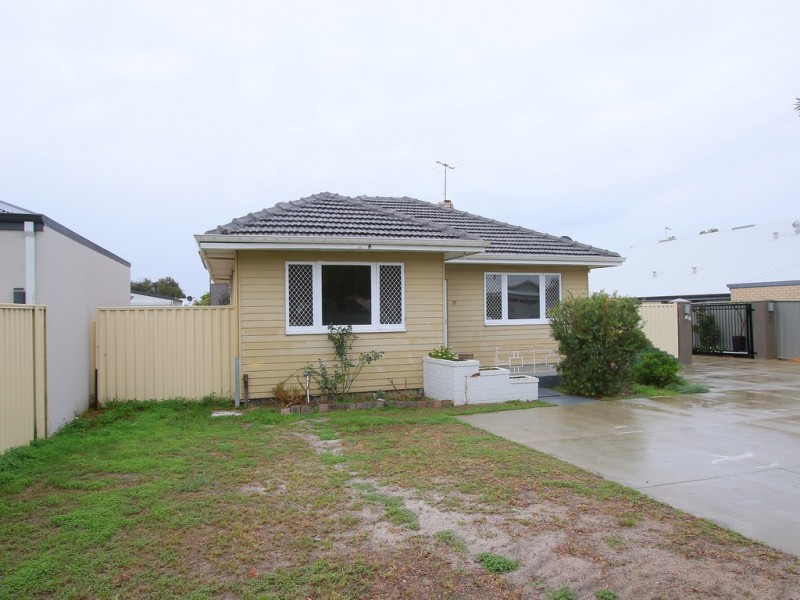 17 Peachey Avenue, Kewdale WA 6105