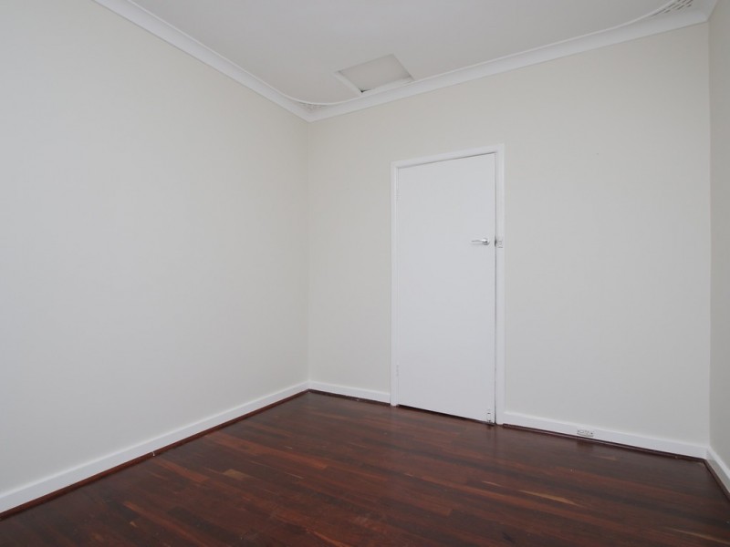 17 Peachey Avenue, Kewdale WA 6105