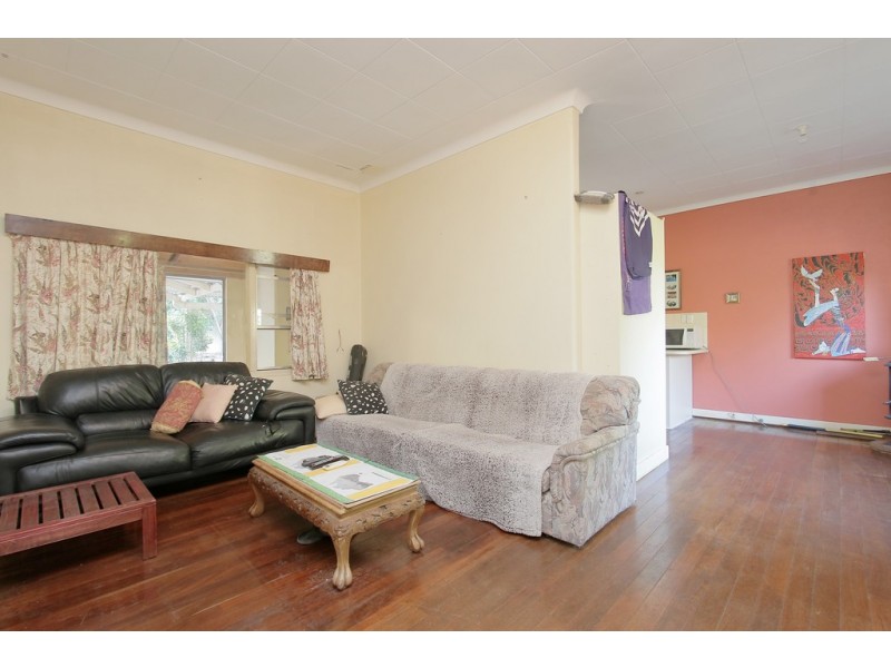 41 May Street, Gosnells WA 6110