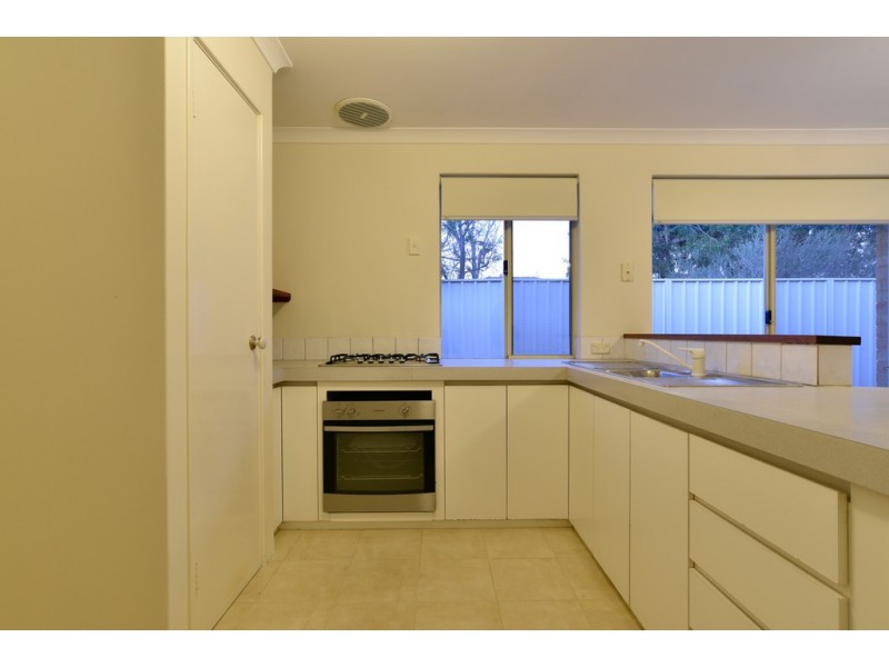 107 Mallard Way, Cannington WA 6107