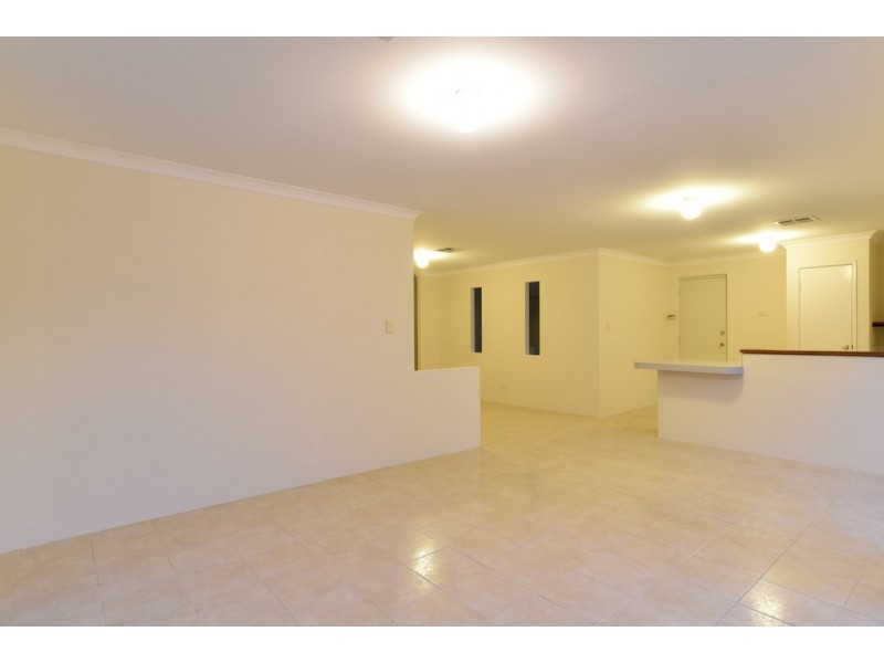 107 Mallard Way, Cannington WA 6107