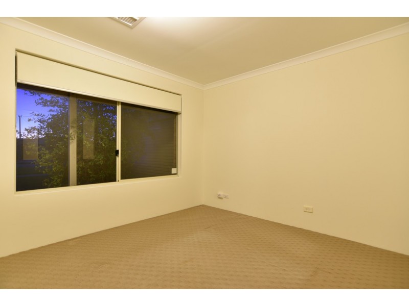 107 Mallard Way, Cannington WA 6107