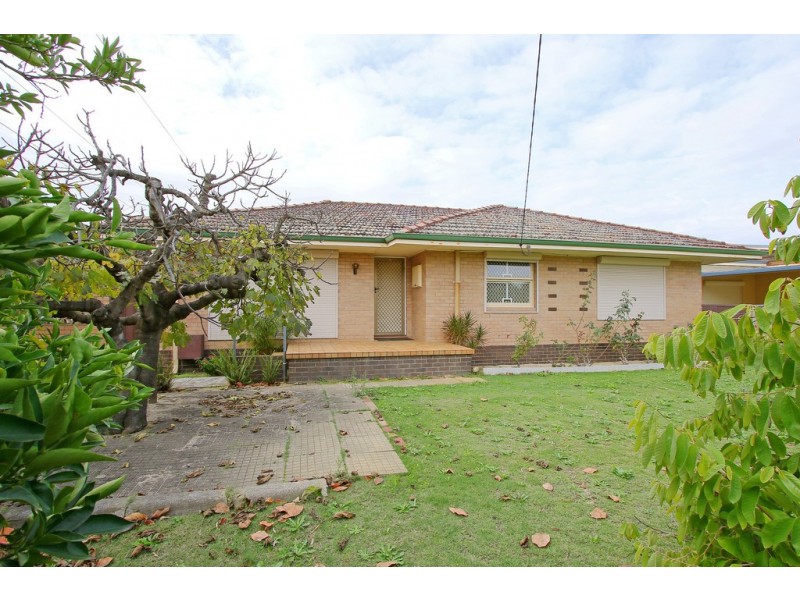 16 Garden Street, Cannington WA 6107