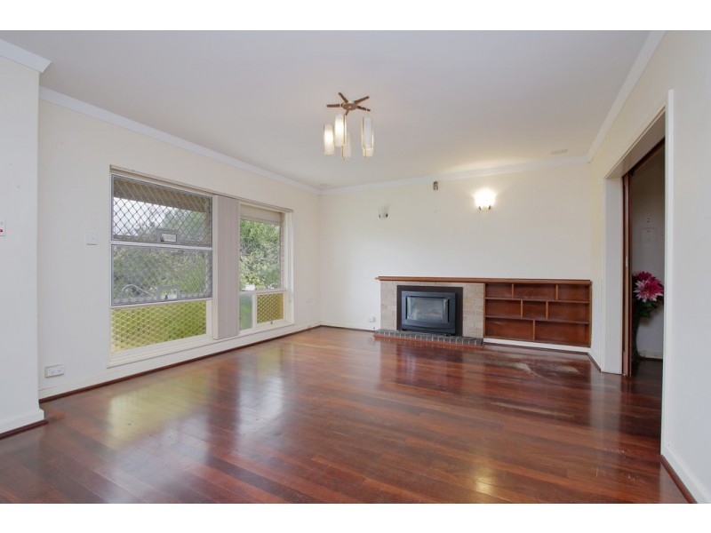 16 Garden Street, Cannington WA 6107