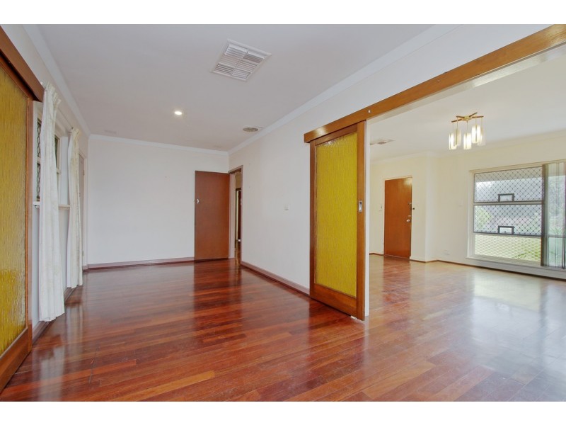 16 Garden Street, Cannington WA 6107