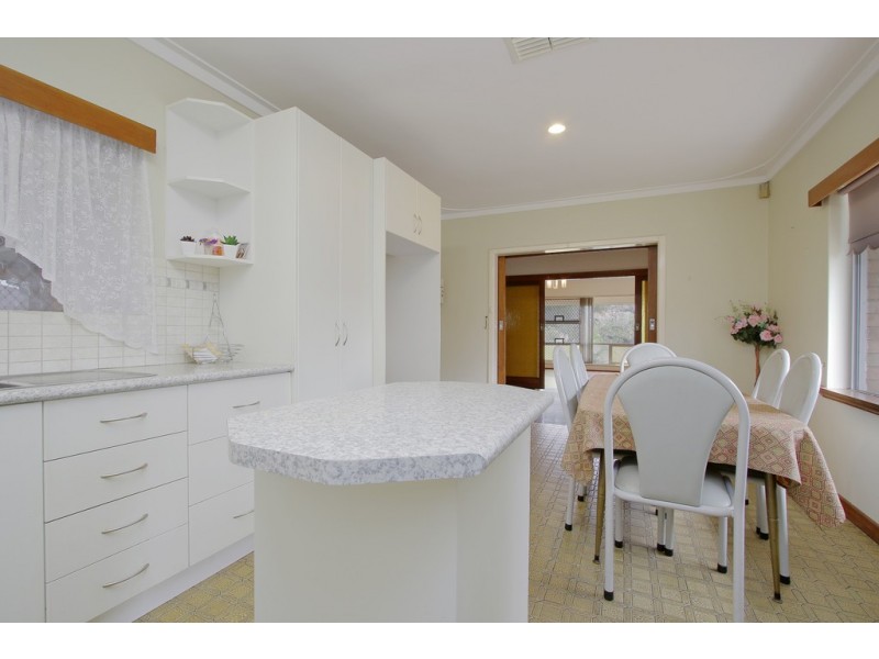 16 Garden Street, Cannington WA 6107